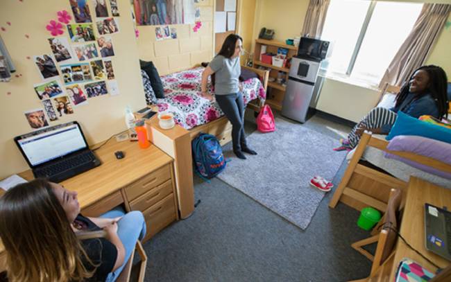 College Dorm Life: What Is an RA